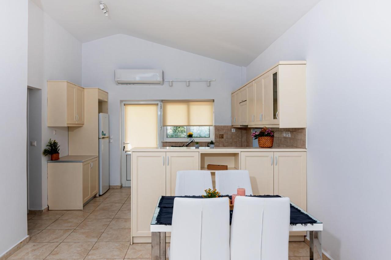Bona'S Guest House Agia  Экстерьер фото